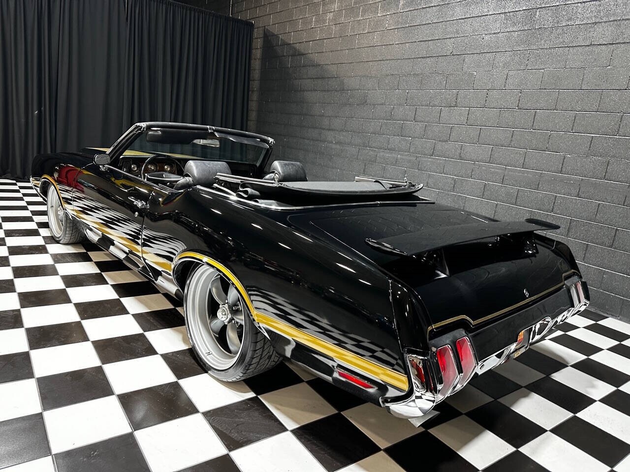 Oldsmobile-Cutlass-1970-Convertible-31