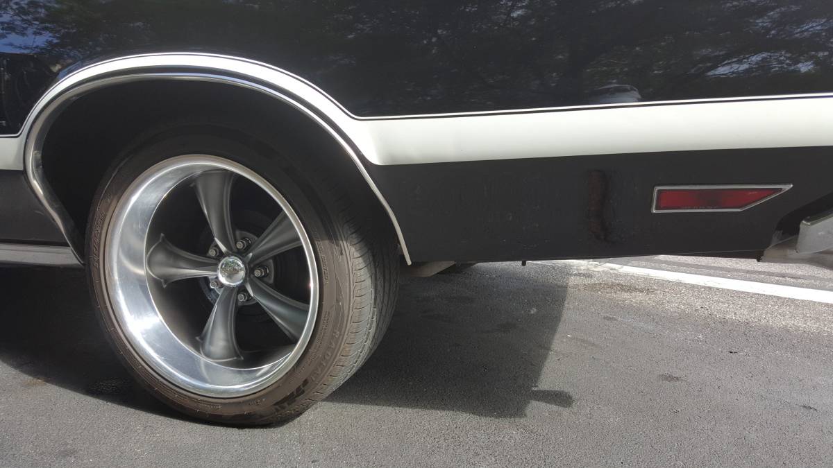 Oldsmobile-Cutlass-1971-black-7