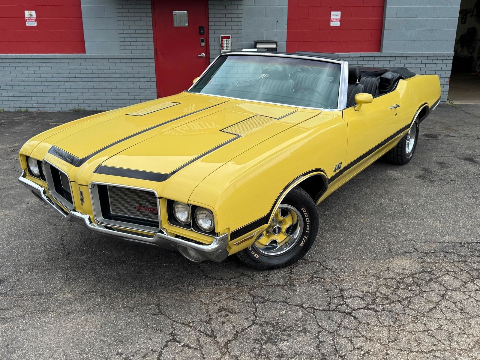 Oldsmobile-Cutlass-1972-Convertible-1