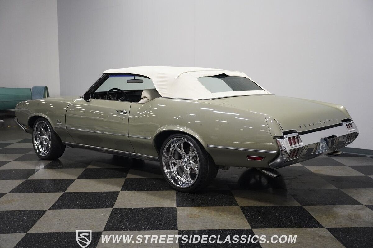 Oldsmobile-Cutlass-1972-Convertible-11