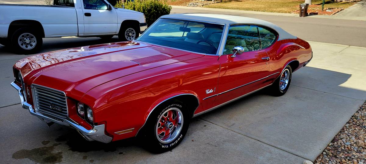 Oldsmobile-Cutlass-1972-red-3