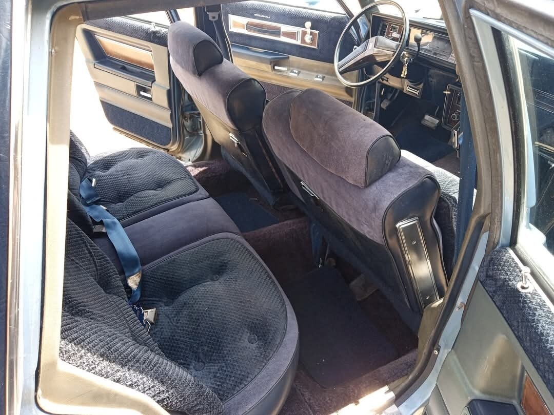 Oldsmobile-Cutlass-1981-4