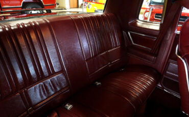 Oldsmobile-Cutlass-1983-Classic-Car-27