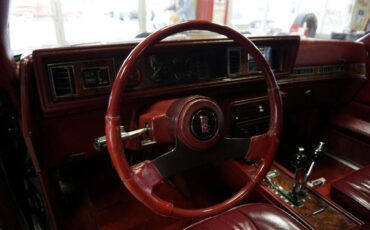 Oldsmobile-Cutlass-1983-Classic-Car-28