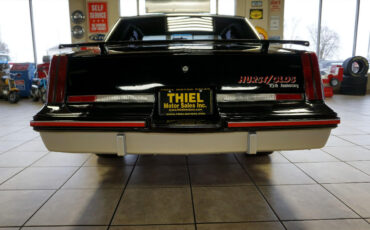 Oldsmobile-Cutlass-1983-Classic-Car-8