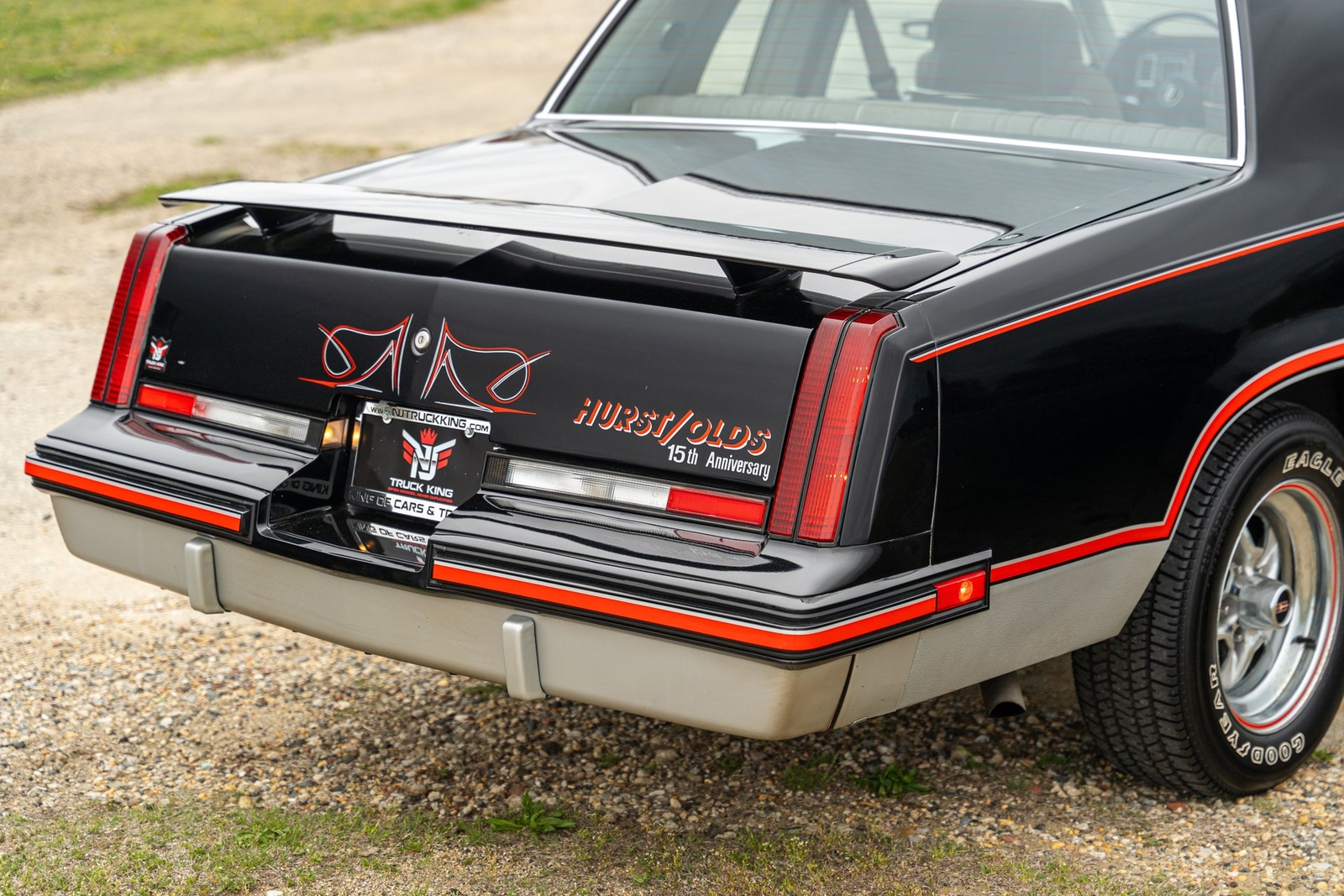 Oldsmobile-Cutlass-1983-Coupe-14