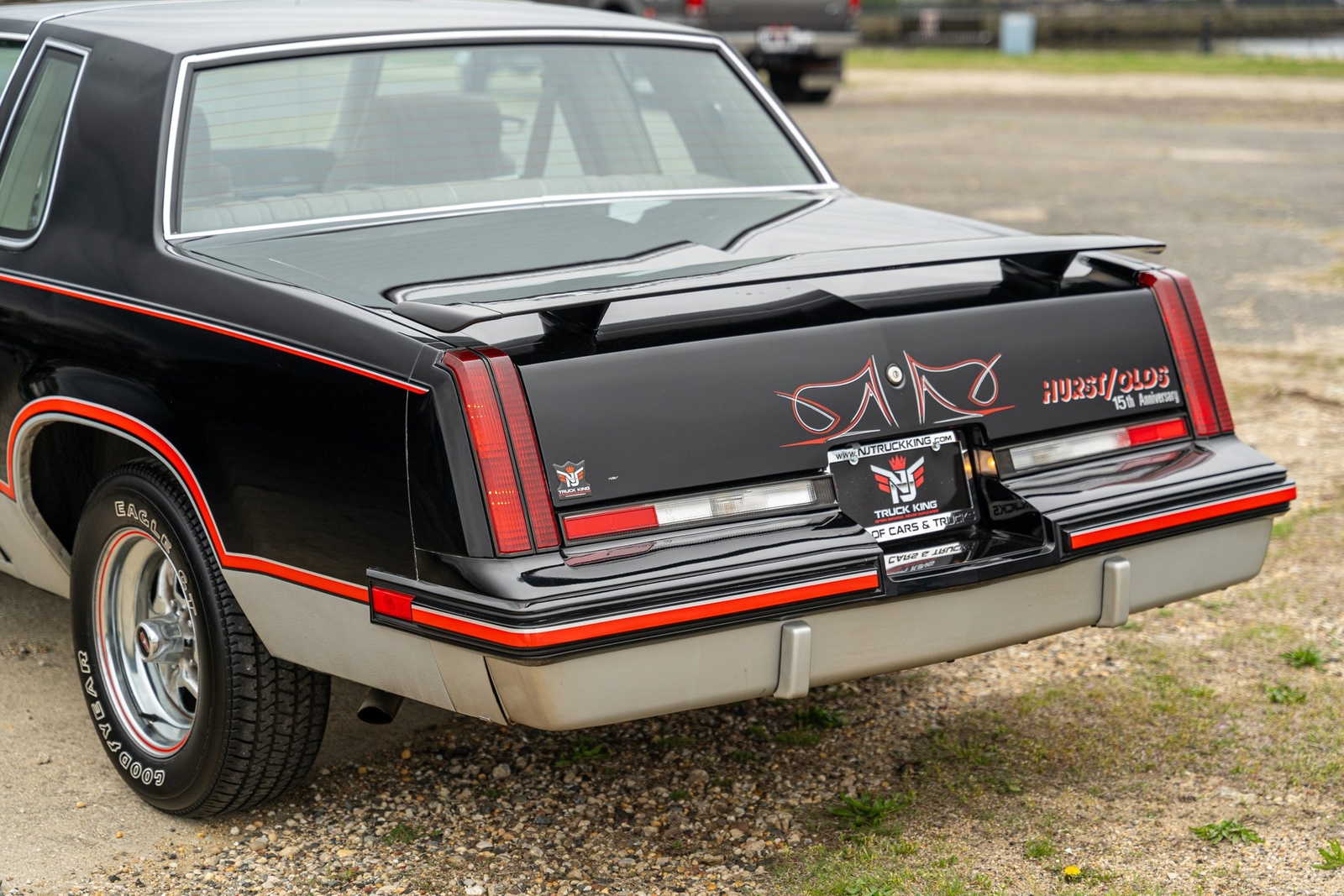 Oldsmobile-Cutlass-1983-Coupe-15