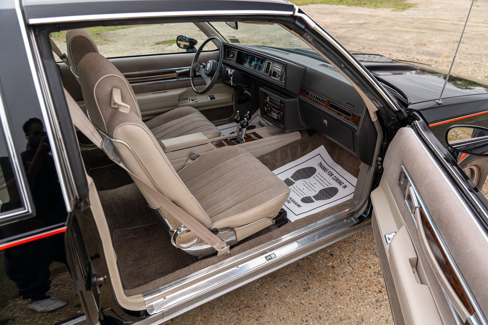 Oldsmobile-Cutlass-1983-Coupe-24