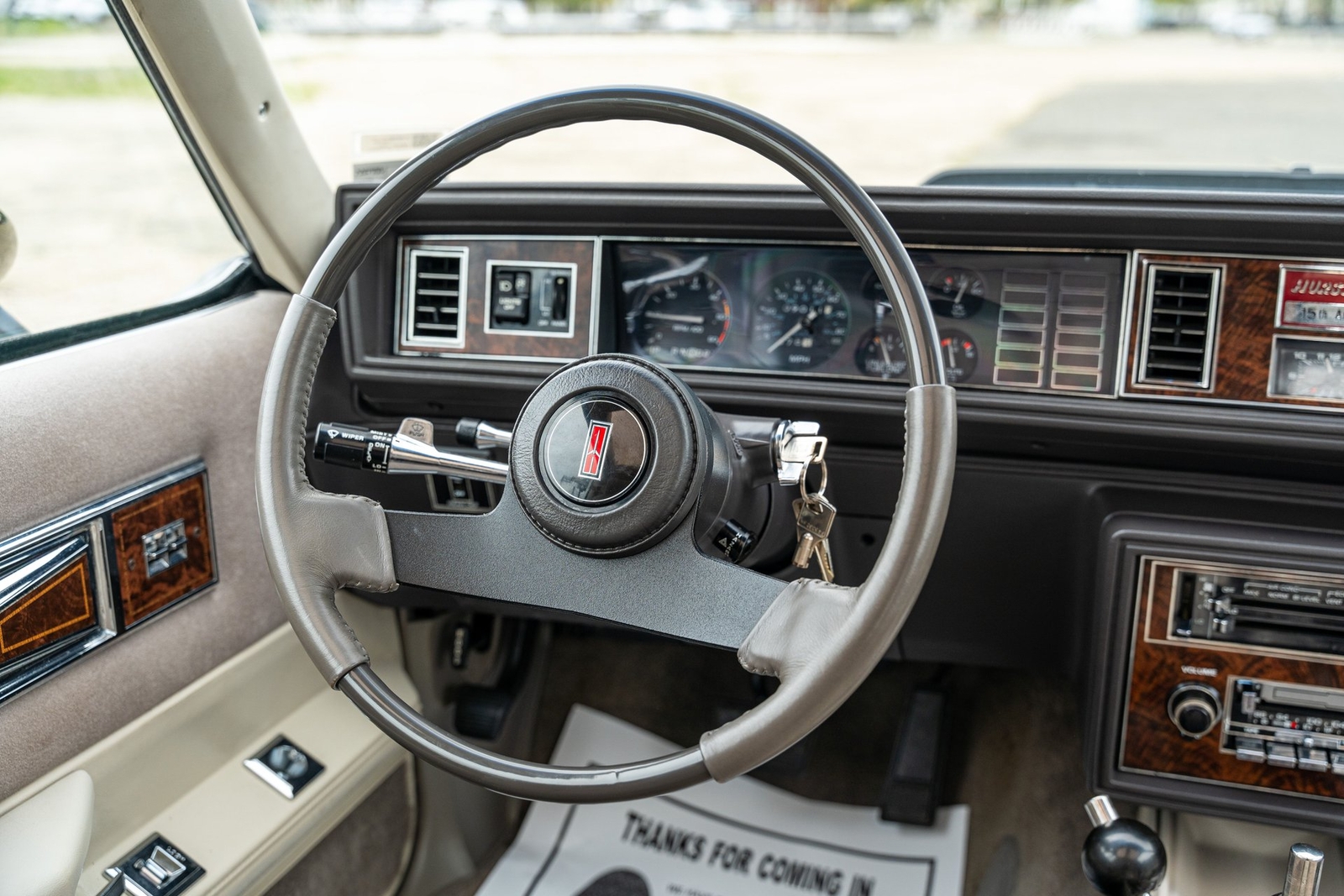 Oldsmobile-Cutlass-1983-Coupe-35