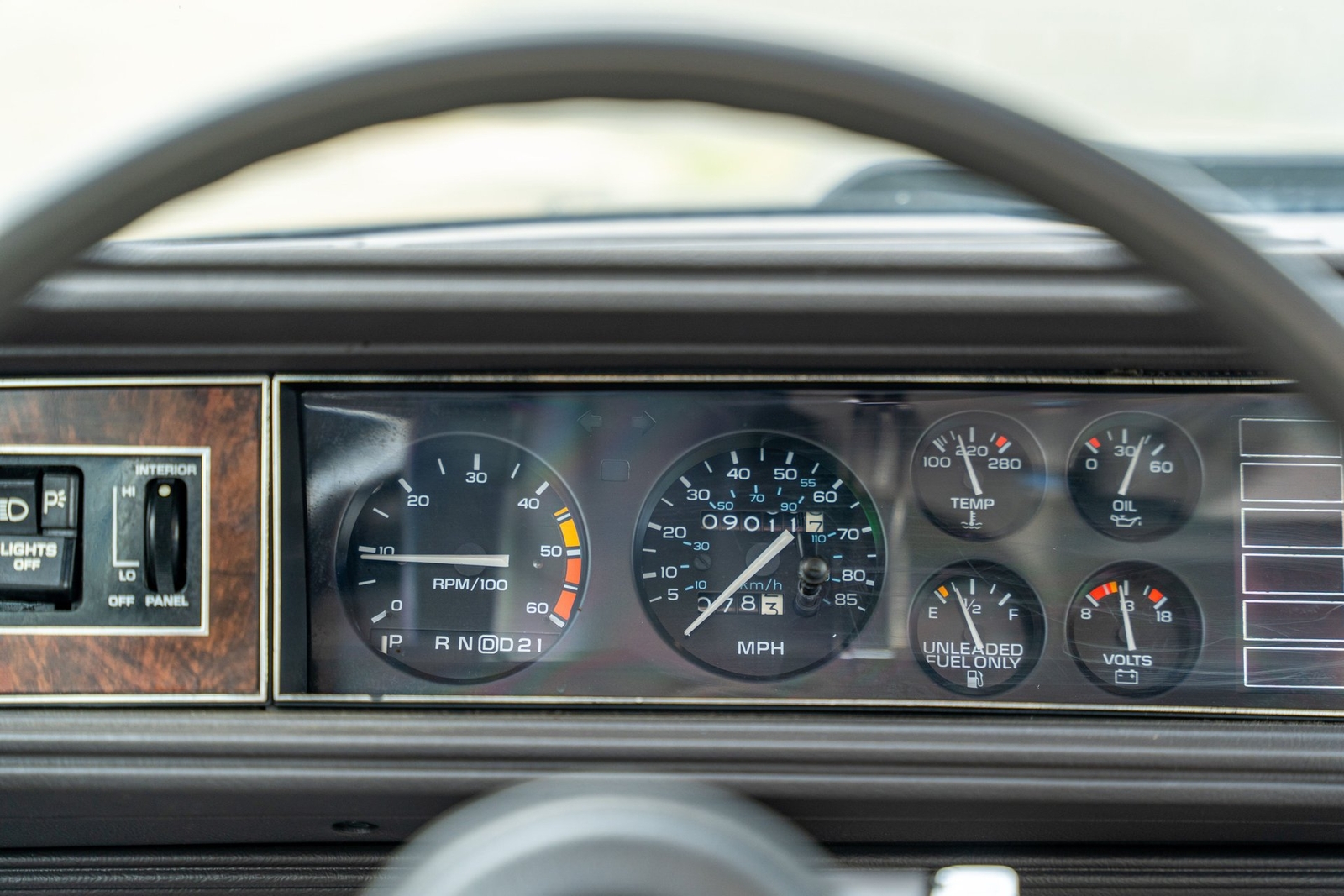 Oldsmobile-Cutlass-1983-Coupe-37