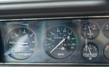 Oldsmobile-Cutlass-1983-Coupe-38