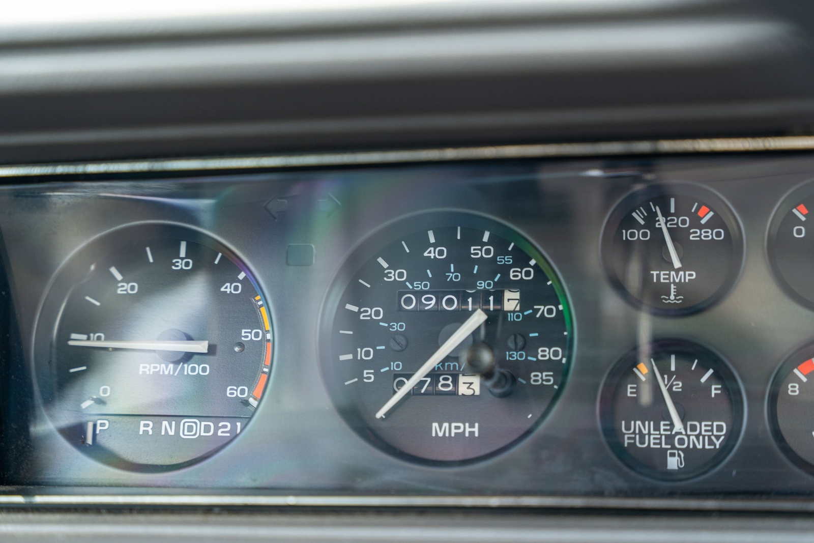 Oldsmobile-Cutlass-1983-Coupe-38