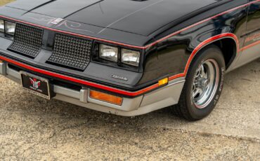 Oldsmobile-Cutlass-1983-Coupe-8