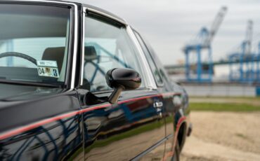 Oldsmobile-Cutlass-1983-Coupe-9