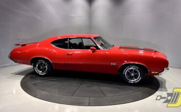 Oldsmobile-Cutlass-4-4-2-1970-Coupe-10
