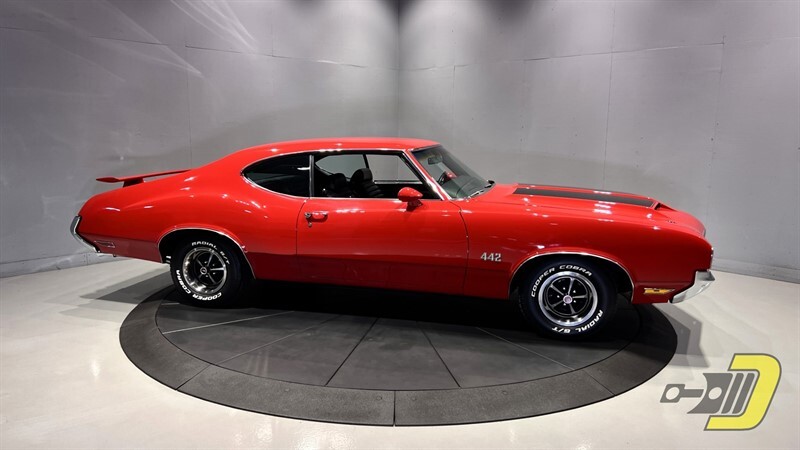 Oldsmobile-Cutlass-4-4-2-1970-Coupe-10