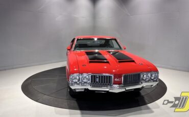Oldsmobile-Cutlass-4-4-2-1970-Coupe-13