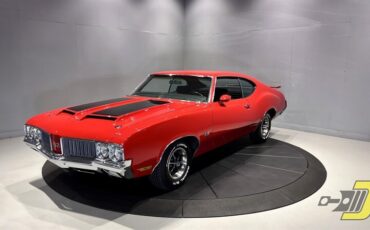 Oldsmobile-Cutlass-4-4-2-1970-Coupe-15
