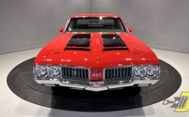 Oldsmobile-Cutlass-4-4-2-1970-Coupe-16