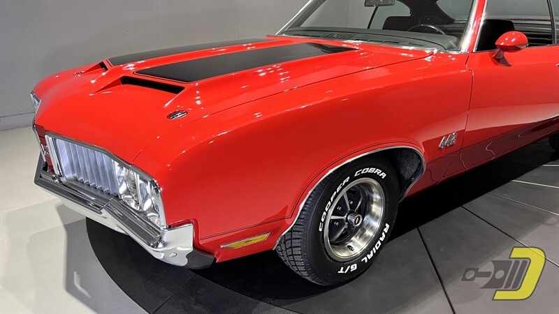 Oldsmobile-Cutlass-4-4-2-1970-Coupe-17