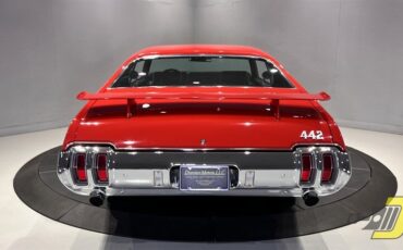 Oldsmobile-Cutlass-4-4-2-1970-Coupe-26