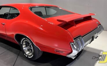 Oldsmobile-Cutlass-4-4-2-1970-Coupe-27