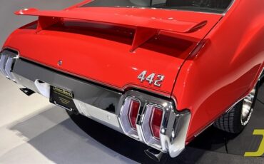 Oldsmobile-Cutlass-4-4-2-1970-Coupe-28