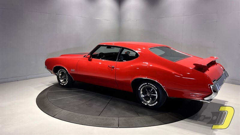 Oldsmobile-Cutlass-4-4-2-1970-Coupe-3