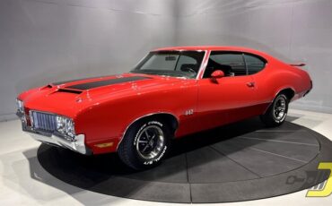 Oldsmobile-Cutlass-4-4-2-1970-Coupe-31