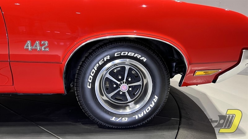 Oldsmobile-Cutlass-4-4-2-1970-Coupe-38