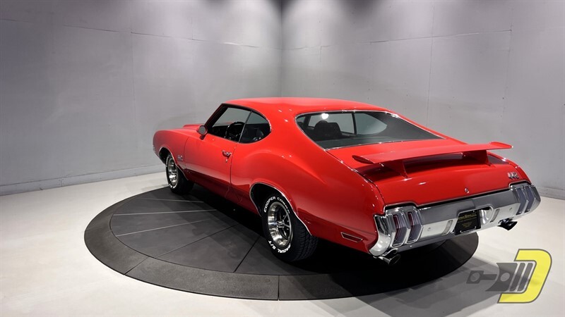 Oldsmobile-Cutlass-4-4-2-1970-Coupe-4