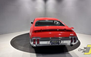 Oldsmobile-Cutlass-4-4-2-1970-Coupe-5