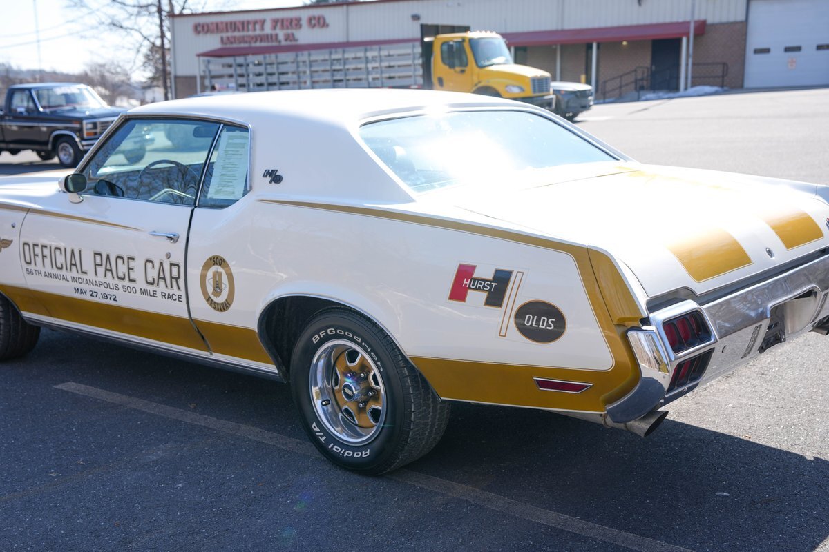 Oldsmobile-Cutlass-HurstOlds-1972-Hardtop-16