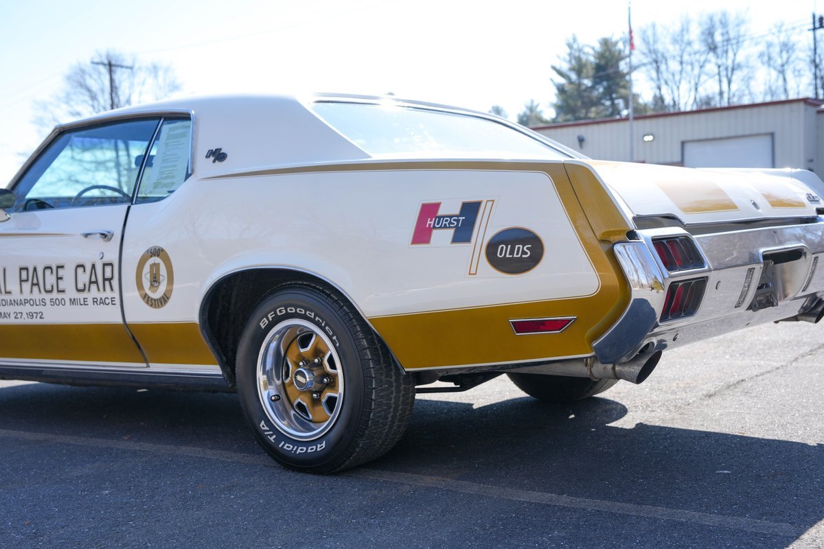 Oldsmobile-Cutlass-HurstOlds-1972-Hardtop-17