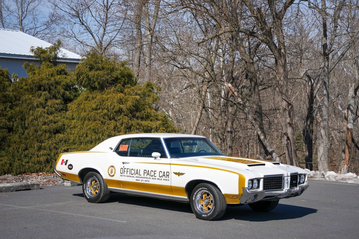 Oldsmobile-Cutlass-HurstOlds-1972-Hardtop-2