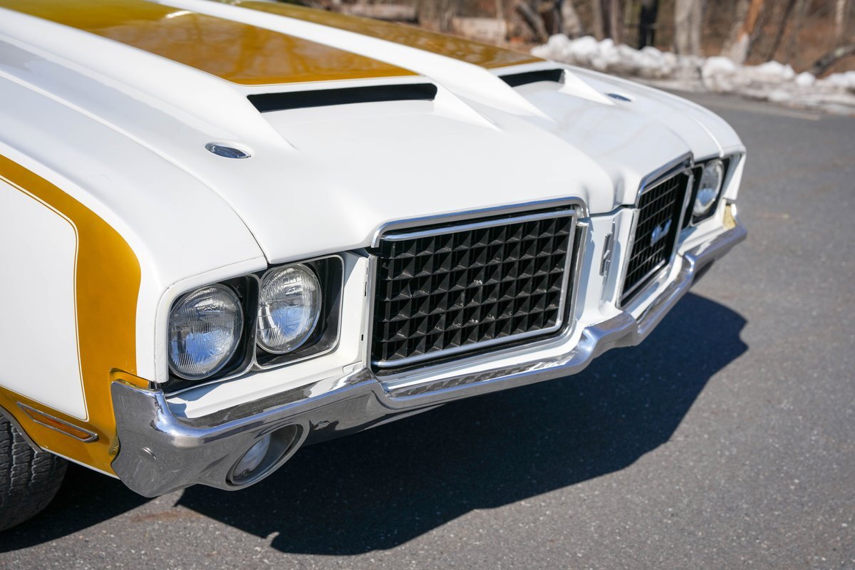 Oldsmobile-Cutlass-HurstOlds-1972-Hardtop-29