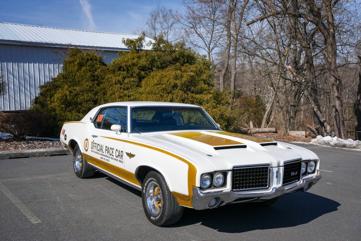 Oldsmobile-Cutlass-HurstOlds-1972-Hardtop