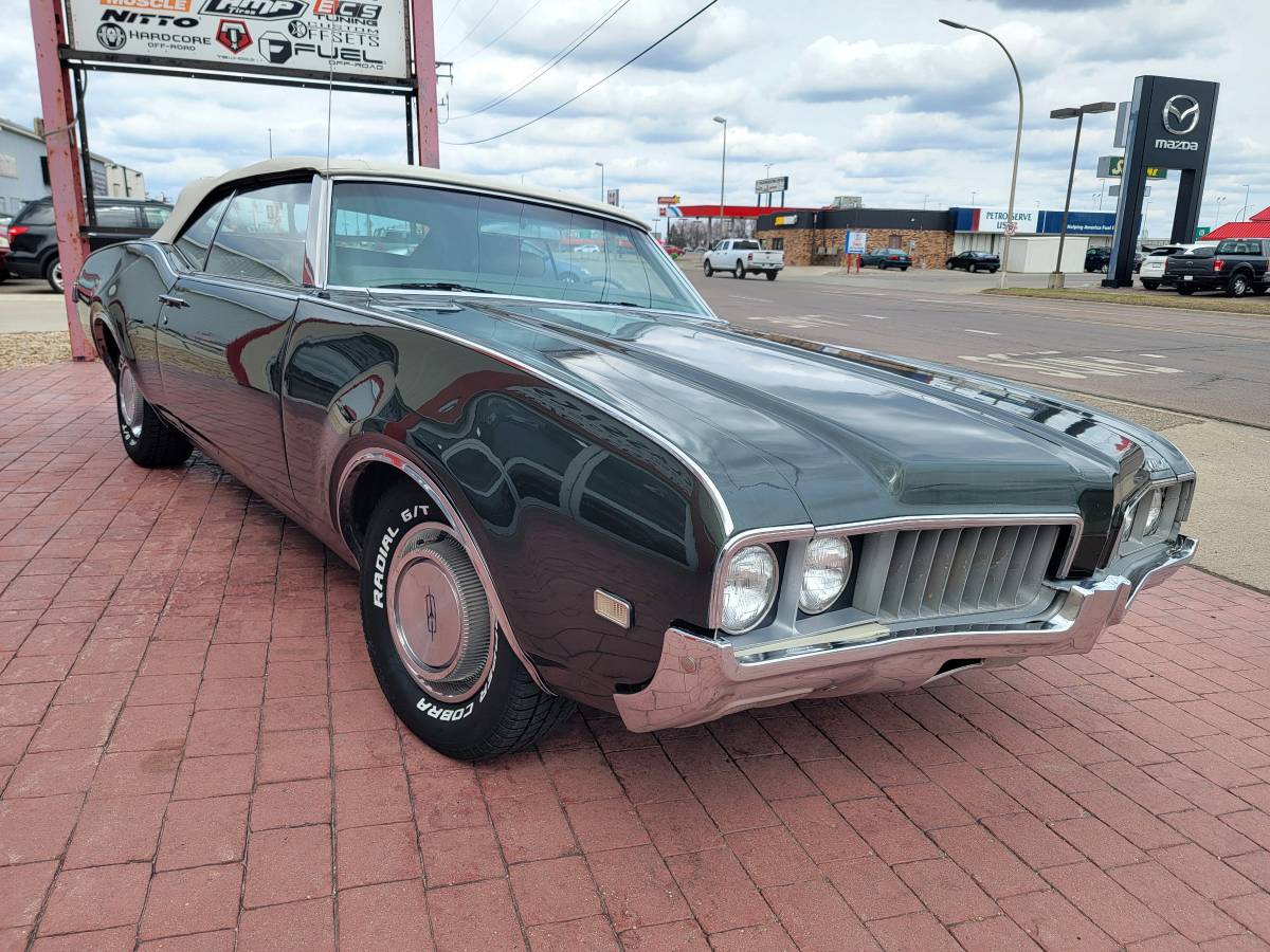 Oldsmobile-Cutlass-convertible-1969-12