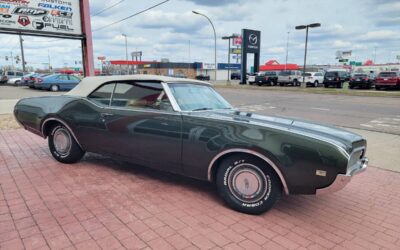 Oldsmobile Cutlass convertible  1969