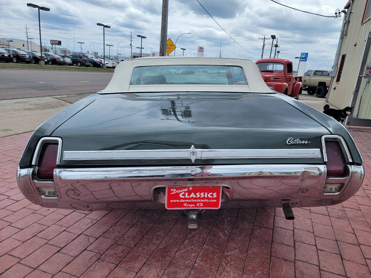 Oldsmobile-Cutlass-convertible-1969-8