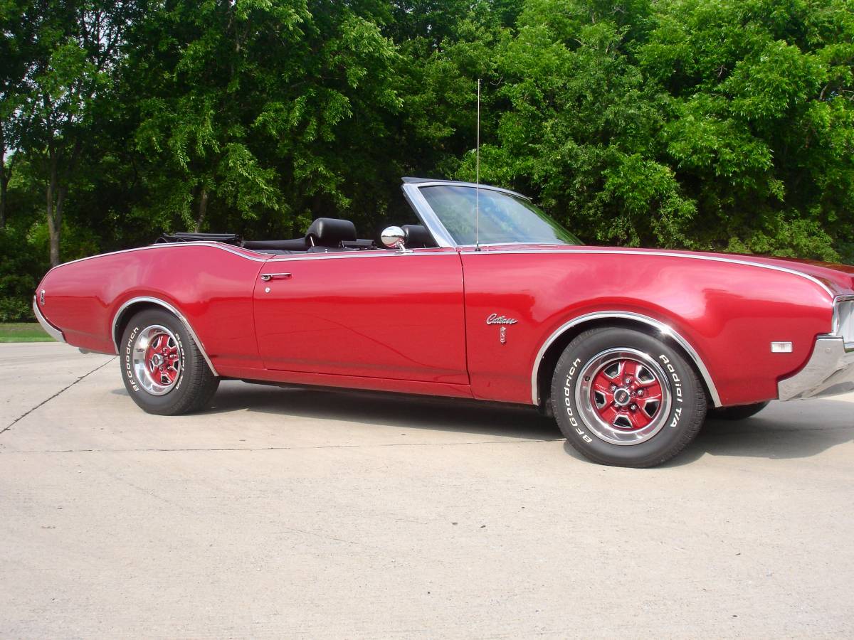 Oldsmobile-Cutlass-convertible-quotsquot-1969-red-3