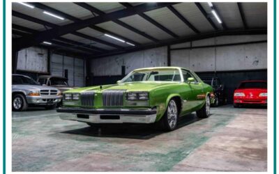 Oldsmobile Cutlass supreme  1976 green