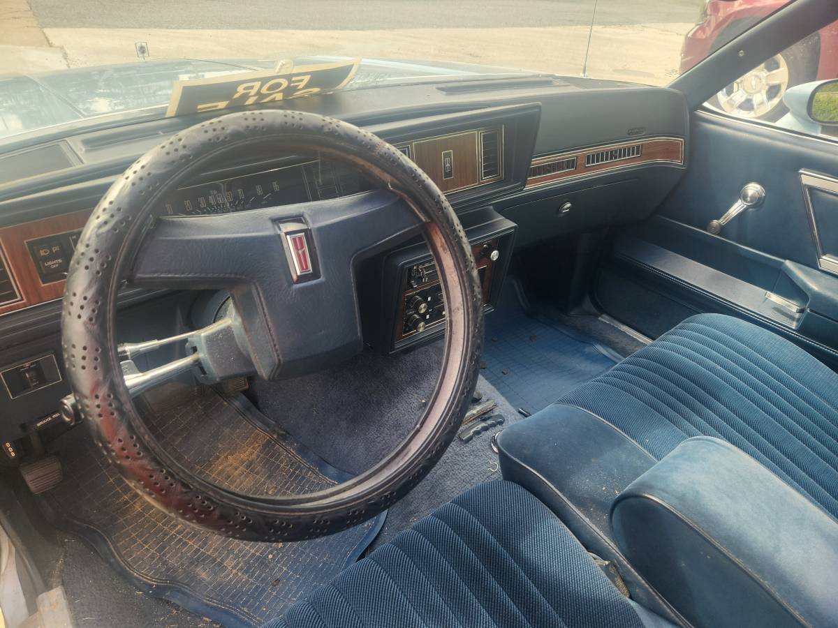 Oldsmobile-Cutlass-supreme-1986-blue-4
