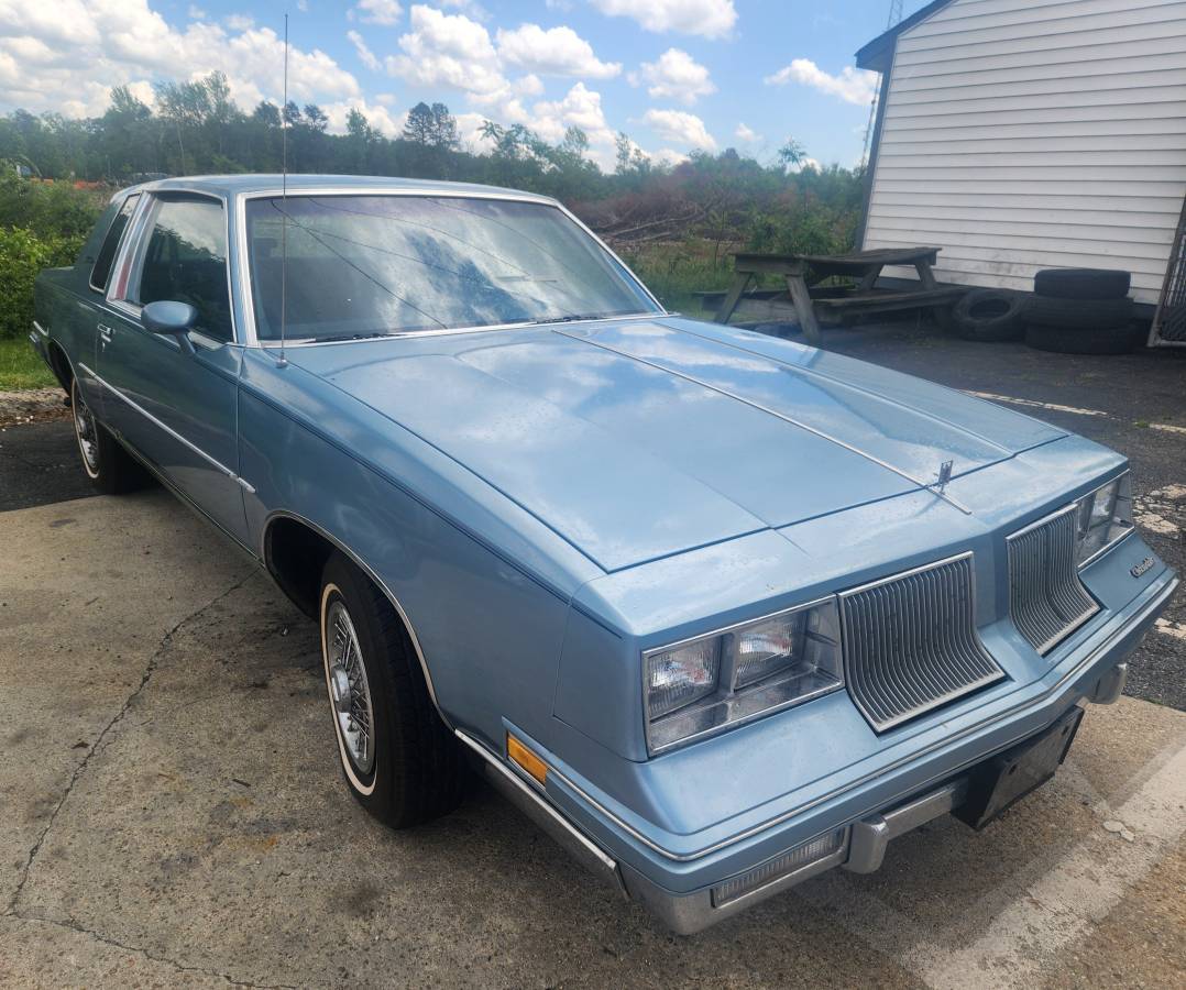 Oldsmobile-Cutlass-supreme-1986-blue-8