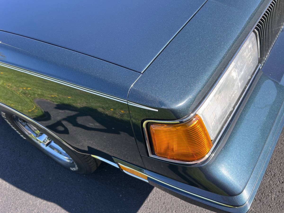 Oldsmobile-Cutlass-supreme-1988-15