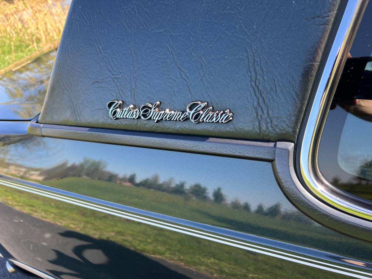 Oldsmobile-Cutlass-supreme-1988-16