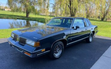Oldsmobile-Cutlass-supreme-1988-20
