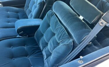 Oldsmobile-Cutlass-supreme-1988-3