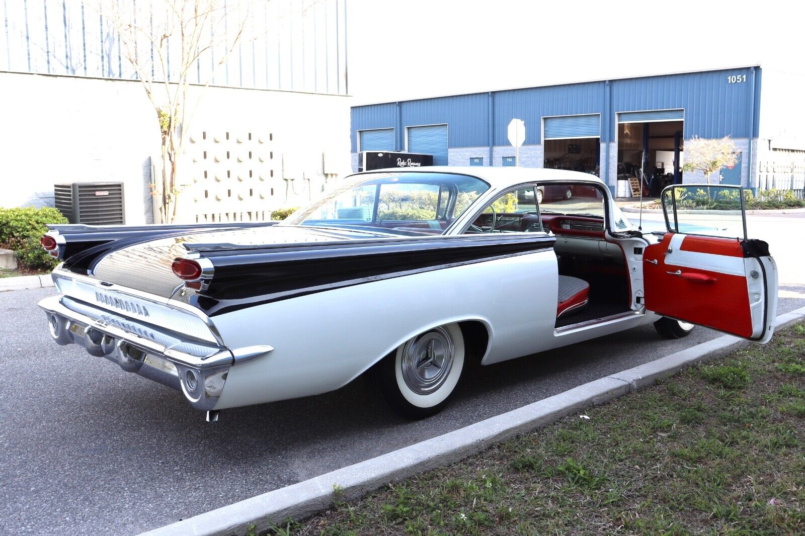Oldsmobile-Dynamic-88-1959-Coupe-27
