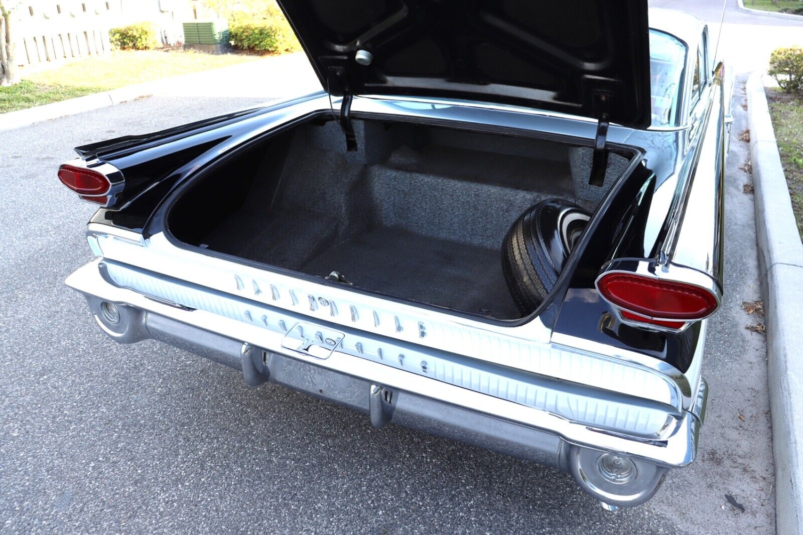 Oldsmobile-Dynamic-88-1959-Coupe-37